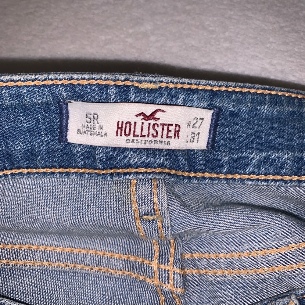 Hollister Low-Rise Medium Wash Skinny Ripped Jeans - Picture 4 of 4